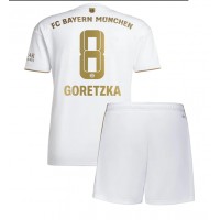 Bayern Munich Leon Goretzka #8 Udebanesæt Børn 2022-23 Kortærmet (+ Korte bukser)